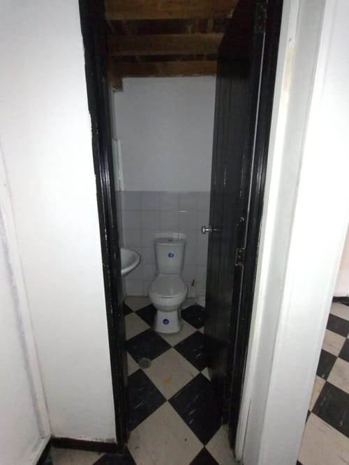 Local en arriendo en La Candelaria, Medellín, 15 m² · foto 8 de 10