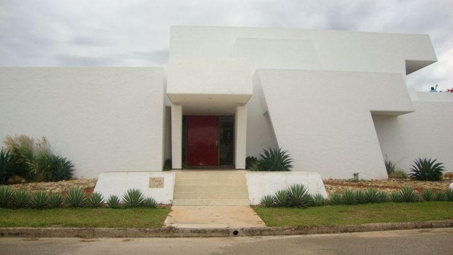 Casa de 4 alcobas en venta en El Centro Sur, Neiva, 400 m² · foto 3 de 16