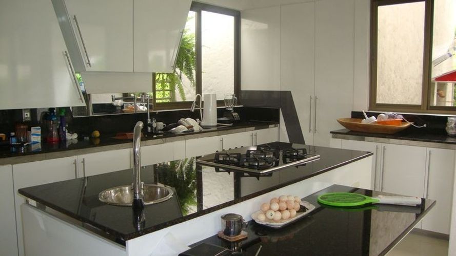 Casa de 4 alcobas en venta en El Centro Sur, Neiva, 400 m² · foto 8 de 16