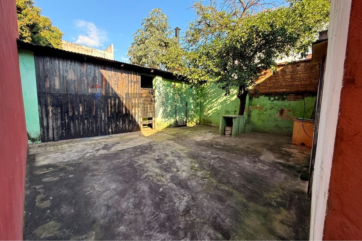 "Chalet en Barrio Mburicaó - Asunción" — foto 2