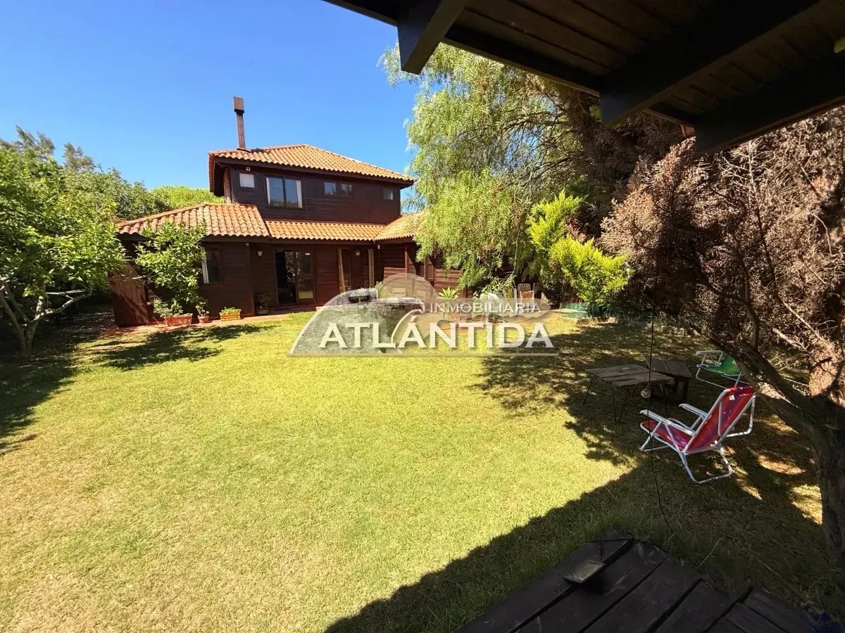Alquiler Anual En Villa Argentina Sur, 3 Dormitorios, 2 Baños, Barbacoa, Excelente Punto! Inm Atlántida.