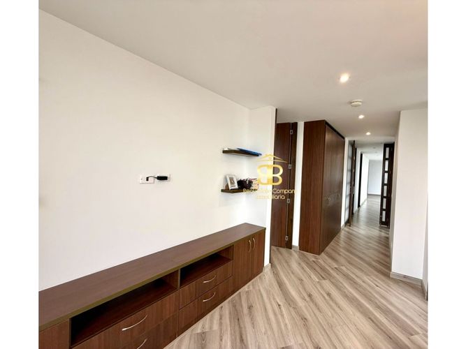 Apartamento de 3 alcobas en venta en Niza, Bogotá, 153 m² · foto 7 de 24