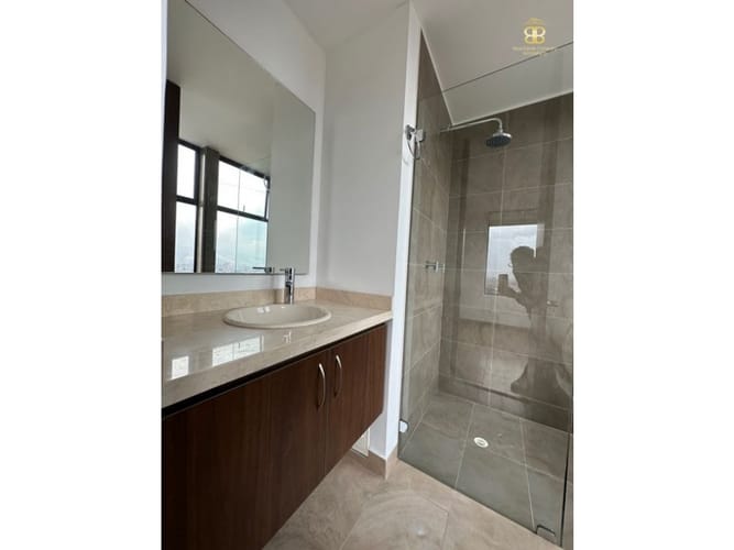 Apartamento de 3 alcobas en venta en Niza, Bogotá, 153 m² · foto 11 de 24
