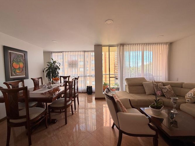 Apartamento de 3 alcobas en venta en Lagos De Cordoba, Bogotá, 119 m² · foto 3 de 18