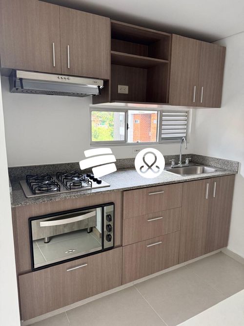 Apartamento de 2 alcobas en venta en Las Antillas, Envigado · foto 2 de 8