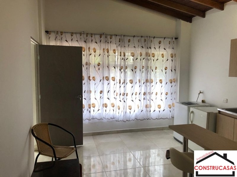 1BR Apartment in Laureles (40 m²) - 3