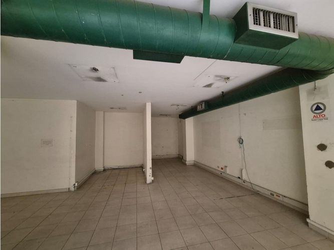 Edificio en arriendo en Santa Monica, Cali, 1296 m² · foto 7 de 13