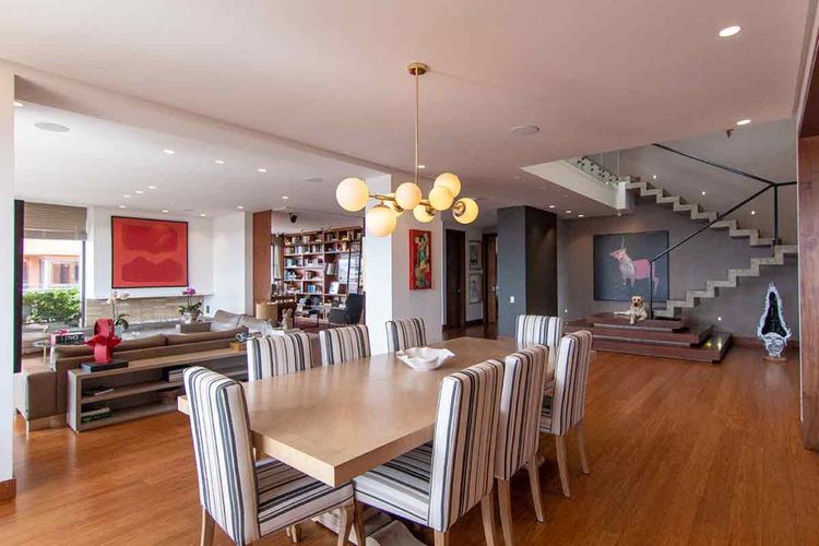 Apartamento de 4 alcobas en venta en Cerros De Los Alpes, Bogotá, 350 m² · foto 3 de 24