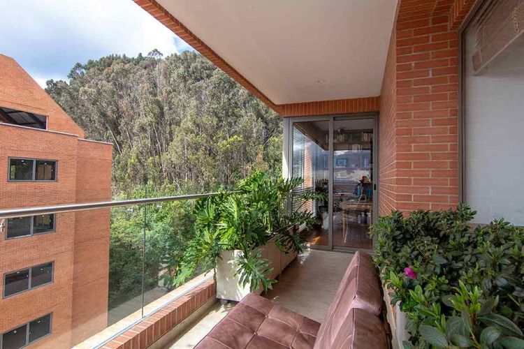 Apartamento de 4 alcobas en venta en Cerros De Los Alpes, Bogotá, 350 m² · foto 7 de 24