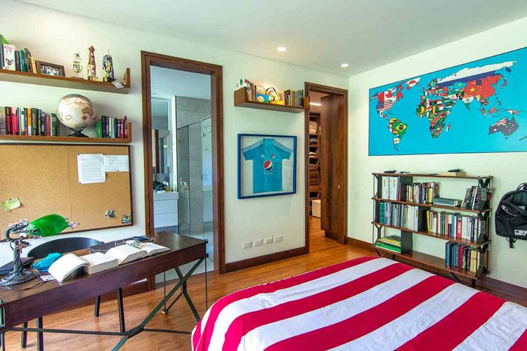 Apartamento de 4 alcobas en venta en Cerros De Los Alpes, Bogotá, 350 m² · foto 18 de 24