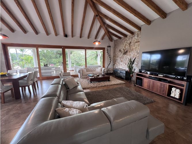 Casa de 3 alcobas en venta en So�Adora, La Ceja, 400 m² · foto 7 de 24