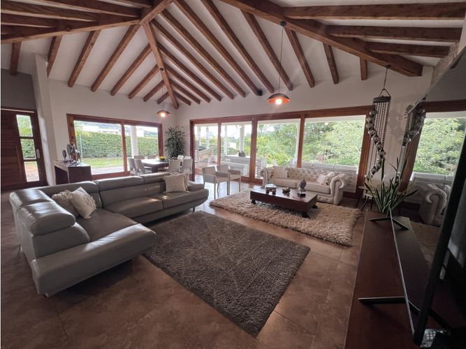 Casa de 3 alcobas en venta en So�Adora, La Ceja, 400 m² · foto 9 de 24