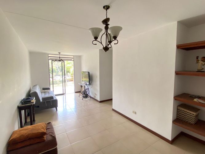 Apartamento de 4 alcobas en venta en Cañaverales, Cali, 113 m² · foto 8 de 24
