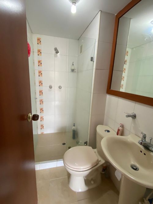 Apartamento de 4 alcobas en venta en Cañaverales, Cali, 113 m² · foto 17 de 24