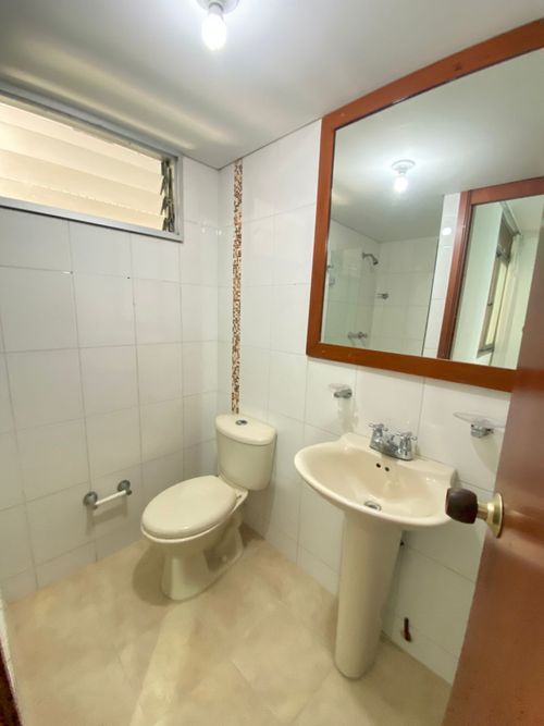 Apartamento de 4 alcobas en venta en Cañaverales, Cali, 113 m² · foto 19 de 24