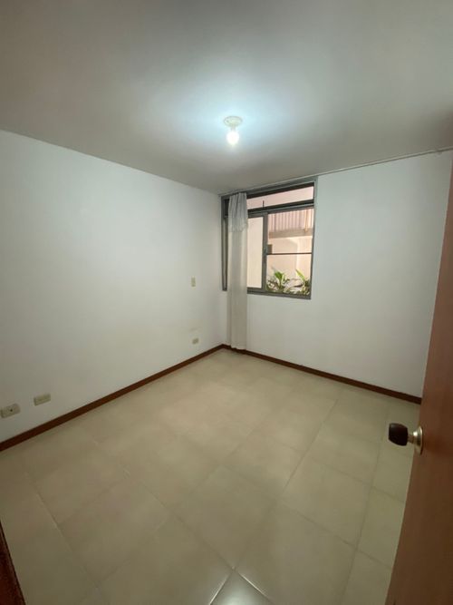 Apartamento de 4 alcobas en venta en Cañaverales, Cali, 113 m² · foto 20 de 24