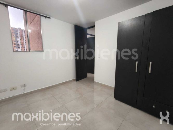 Apartamento de 2 alcobas en venta en Cabecera San Antonio De Prado, Medellín, 52 m² · foto 2 de 7