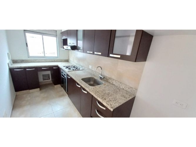 Casa de 3 alcobas en venta en Cota, 140 m² · foto 8 de 24