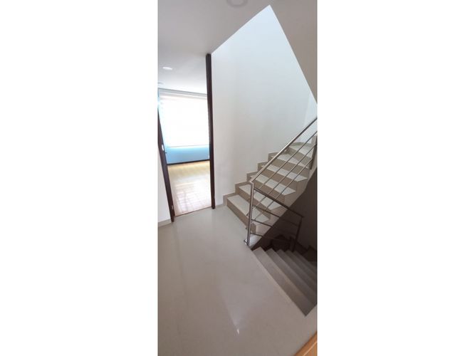 Casa de 3 alcobas en venta en Cota, 140 m² · foto 12 de 24