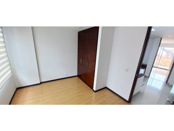 Casa de 3 alcobas en venta en Cota, 140 m² · foto 17 de 24