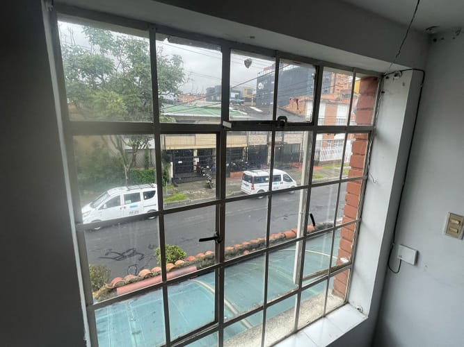 Casa de 6 alcobas en venta en El Recuerdo, Bogotá, 250 m² · foto 13 de 16
