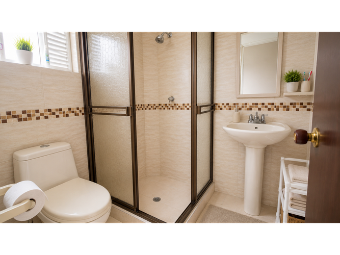 Casa de 9 alcobas en venta en La Magnolia, Madrid, 250 m² · foto 15 de 19