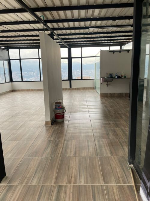 Local en arriendo en Cucaracho, Medellín, 104 m² · foto 8 de 14