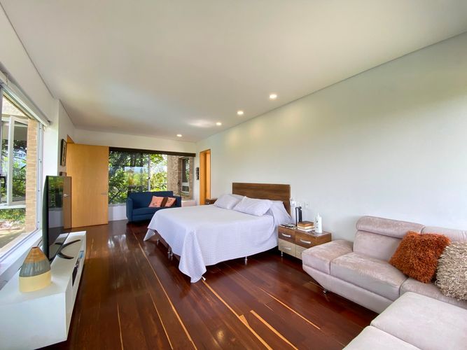 Casa de 5 alcobas en venta en Ruitoque Condominio, Floridablanca, 667 m² · foto 2 de 24