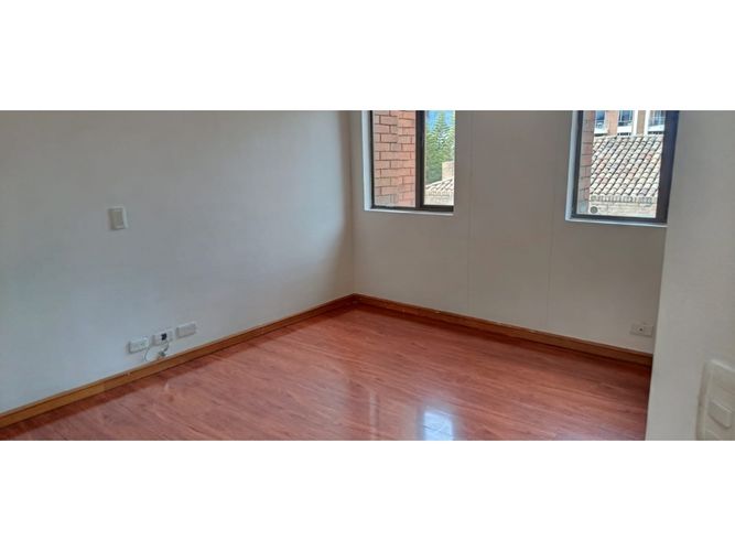 Apartamento de 3 alcobas en venta en La Calleja, Bogotá, 184 m² · foto 6 de 12
