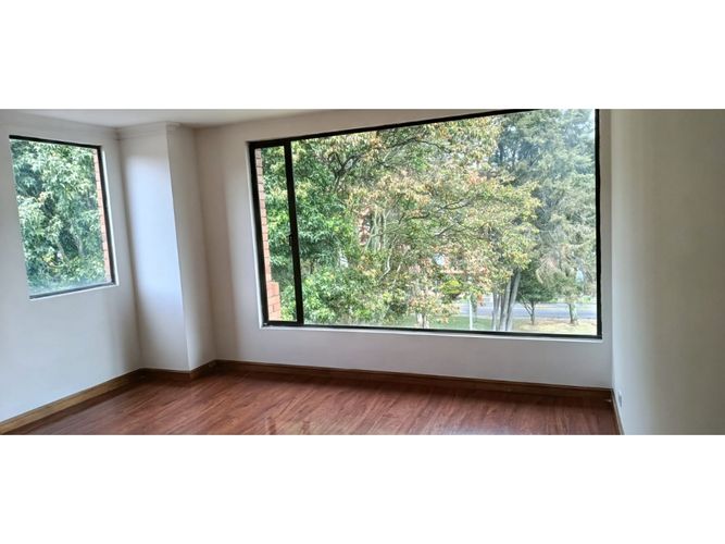 Apartamento de 3 alcobas en venta en La Calleja, Bogotá, 184 m² · foto 7 de 12