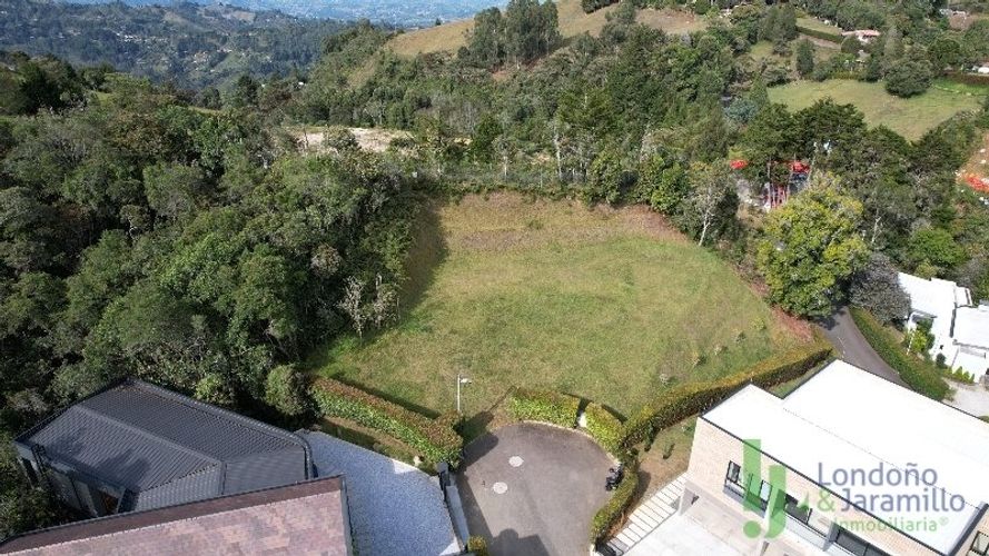 Lote en venta en Pantanillo, Envigado, 3648 m² · foto 6 de 8