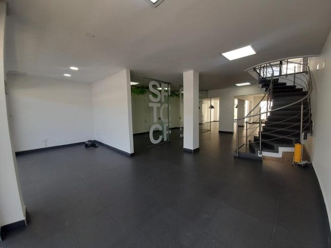 Casa de 7 alcobas en venta en La Castellana, Bogotá, 348 m² · foto 2 de 24