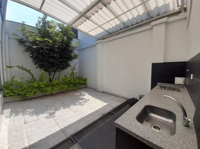 Casa de 7 alcobas en venta en La Castellana, Bogotá, 348 m² · foto 15 de 24