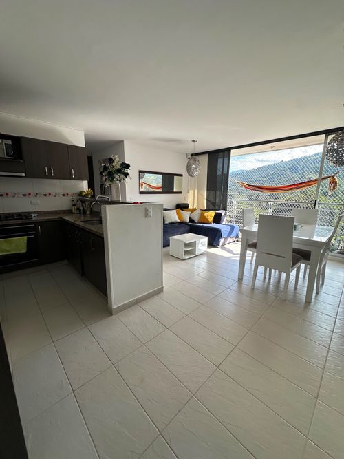 Apartamento de 3 alcobas en venta en Guayanas, Floridablanca, 94 m² · foto 13 de 24