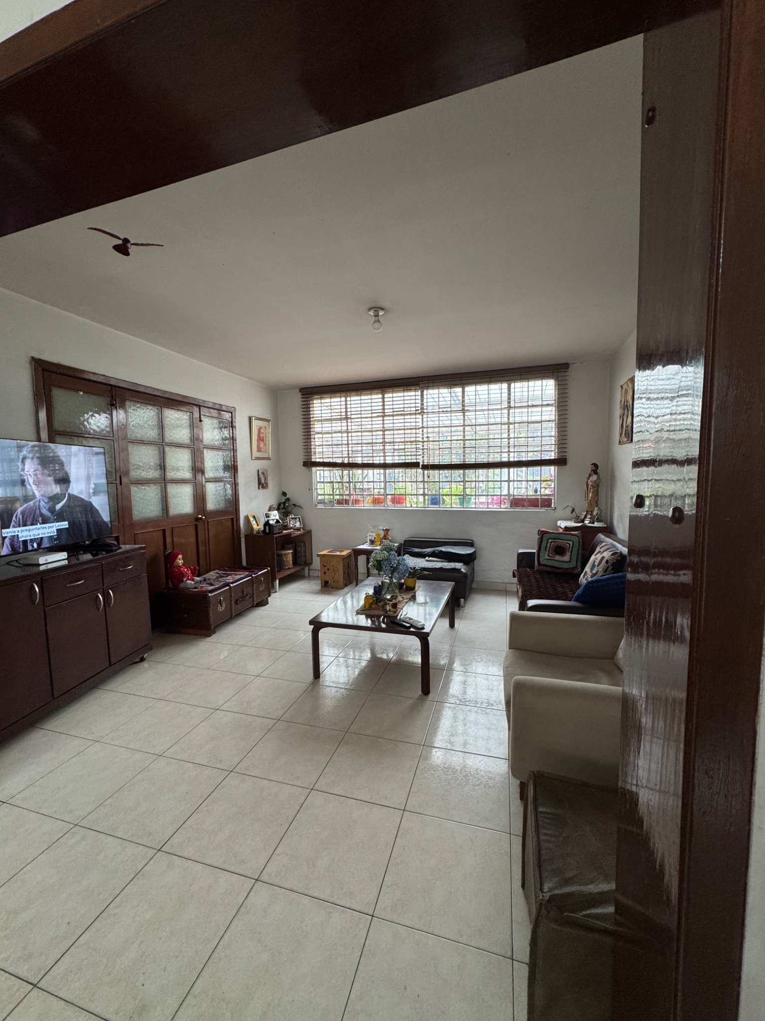 Casa en venta en Galerias, Bogotá · foto 2 de 24