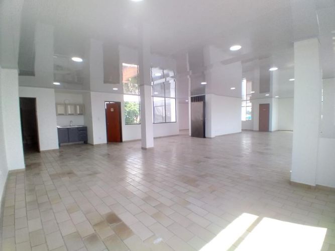 Oficina en arriendo en San Vicente, Cali, 167 m² · foto 12 de 17
