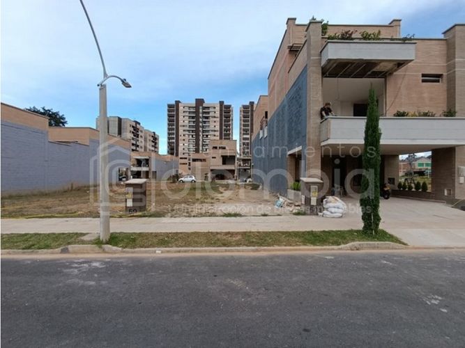 Lote en venta en Llano Grande, Rionegro, 98 m² · foto 3 de 10