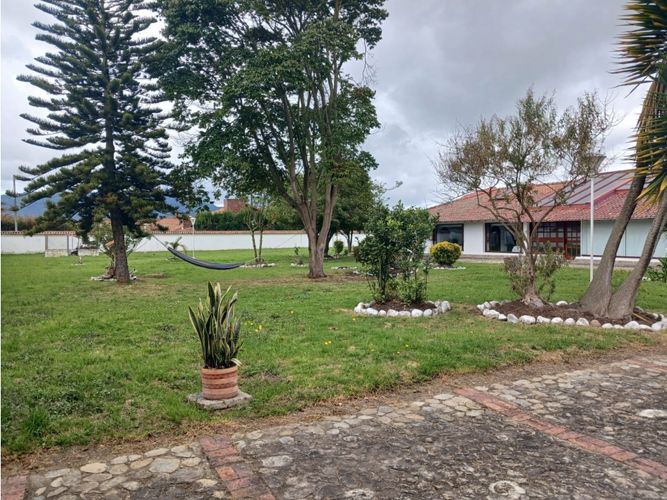 Finca en venta en San Isidro, Chía, 730 m² · foto 3 de 24