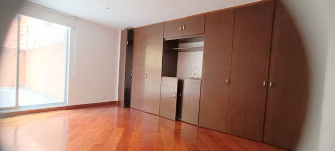 Apartamento de 3 alcobas en venta en Santa Paula, Bogotá, 138 m² · foto 12 de 24