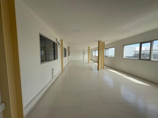 Bodega en arriendo en Las Estrellas, Barranquilla, 1960 m² · foto 9 de 11
