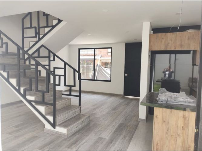 Casa de 3 alcobas en venta en Cr Los Alpes, Chía, 200 m² · foto 3 de 17