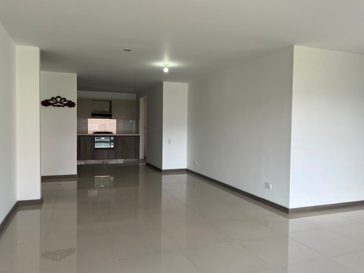 Apartamento en venta en Loma Del Esmeraldal, Envigado · foto 7 de 18