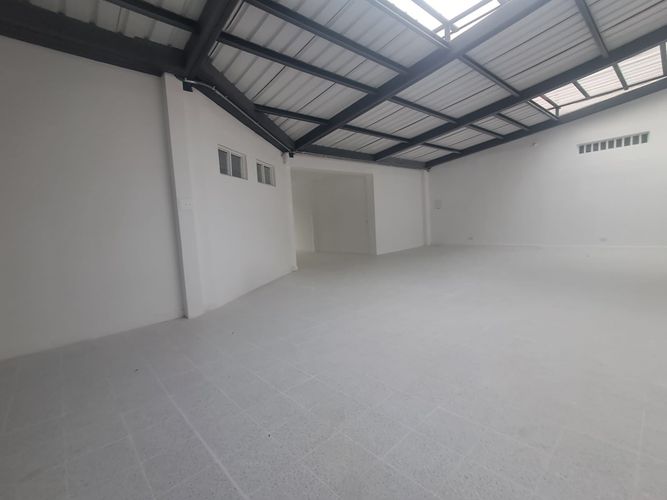 Local en arriendo en Los Angeles, Pereira, 220 m² · foto 3 de 10