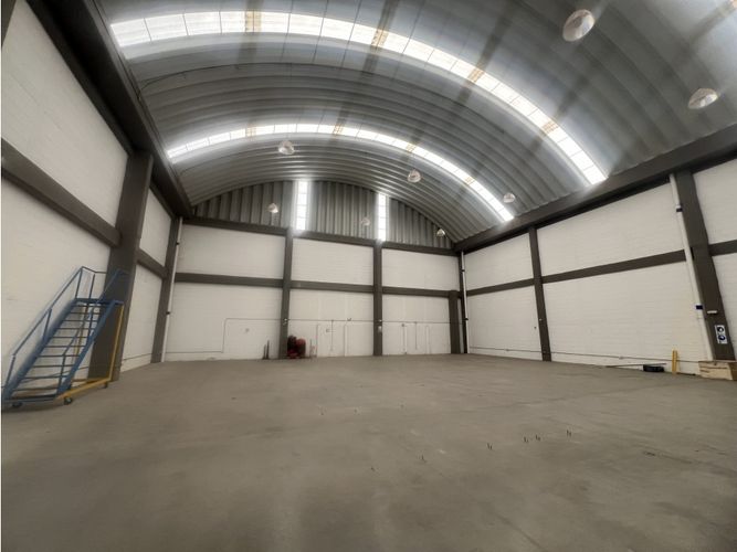 Bodega en arriendo en Siberia, Cota, 848 m² · foto 18 de 22