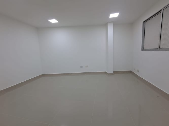 Local en arriendo en Aeropuerto, Pereira, 95 m² · foto 8 de 9