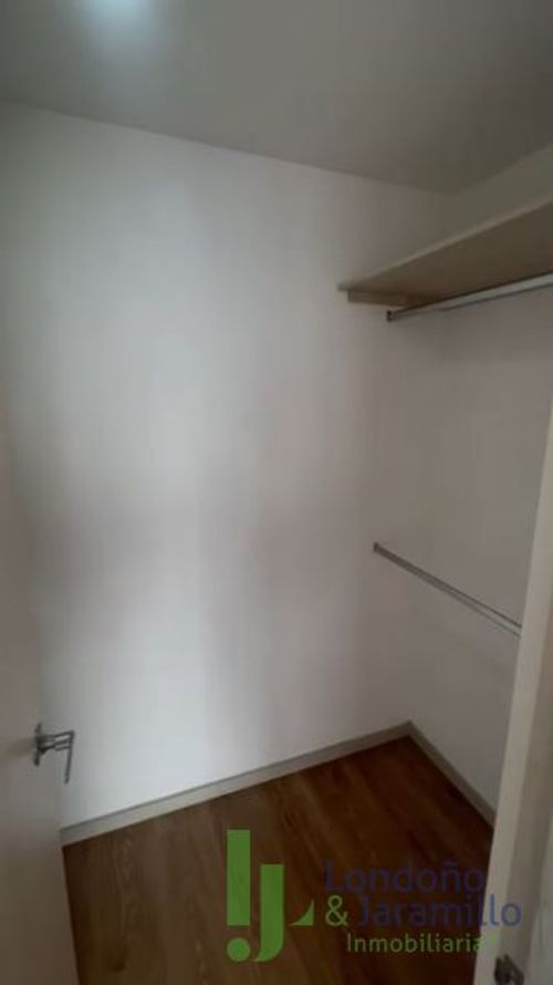 Apartamento de 3 alcobas en venta en Las Lomitas, Sabaneta, 69 m² · foto 8 de 11