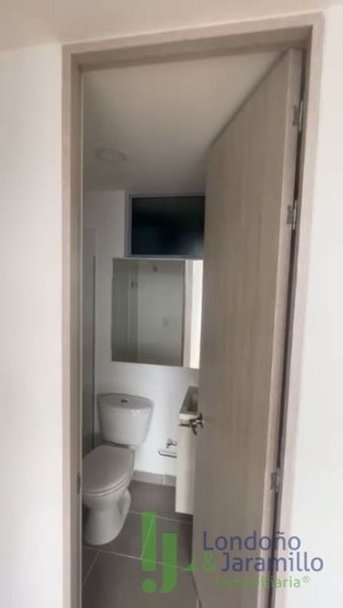 Apartamento de 3 alcobas en venta en Las Lomitas, Sabaneta, 69 m² · foto 9 de 11