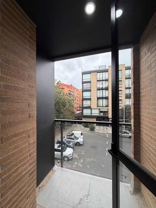 Apartamento de 2 alcobas en venta en Santa Barbara Occidental, Bogotá, 77 m² · foto 10 de 10