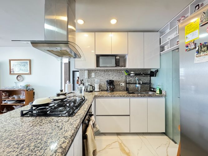 Apartamento de 3 alcobas en venta en Cedritos, Bogotá, 100 m² · foto 6 de 23