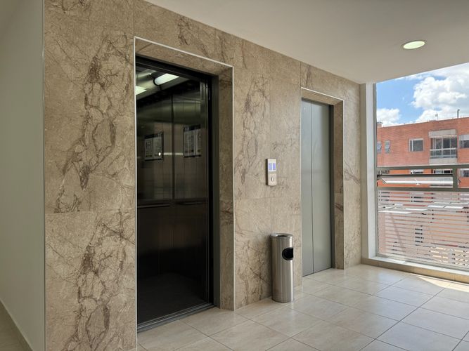 Apartamento de 3 alcobas en venta en Cedritos, Bogotá, 100 m² · foto 17 de 23